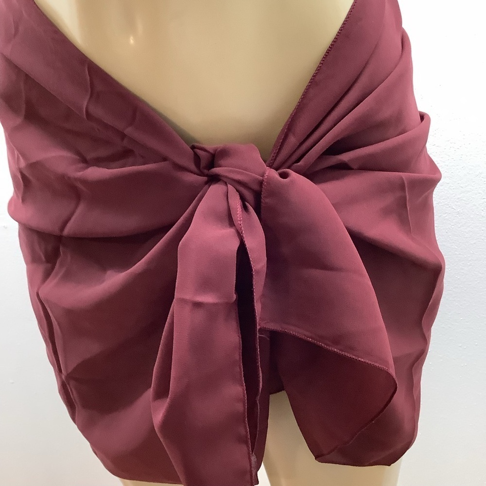 Zuliana Stylish Wrap/Skirt/Scarf in Green, Burgundy and Brown One Size. - Picture 4 of 8